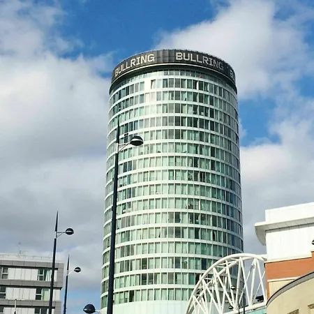 Serviced - The Qube Apartment Birmingham