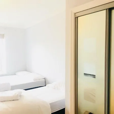 Serviced - The Qube Apartment